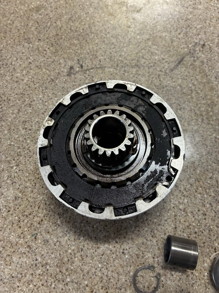 Honda TRX 125 TRX125 1985 Fourtrax embrague paquete de engranajes placas de buje piezas Foto 4 de 4