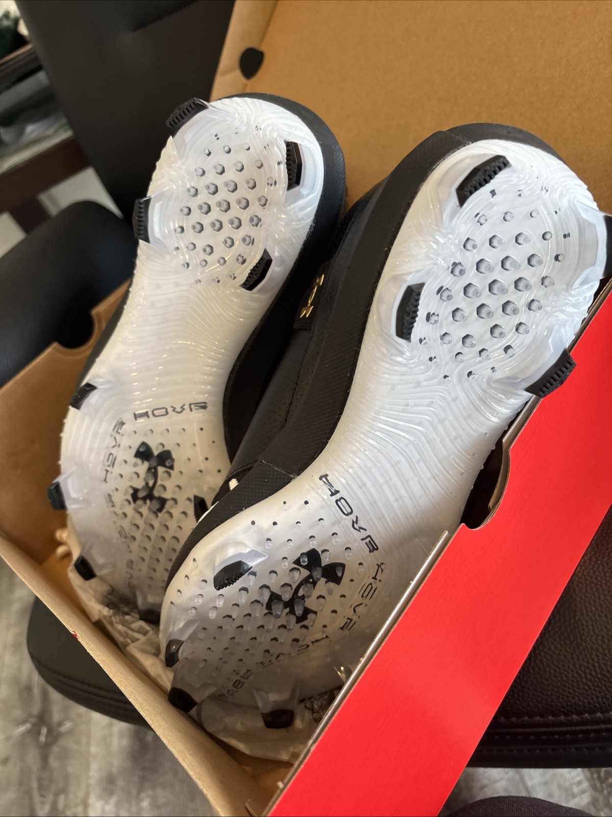 MENS SIZE 9 Under Armour Harper 9 Pro TPU Baseball Cleats BLACK/WHITE (MOLDED) thumbnail 4