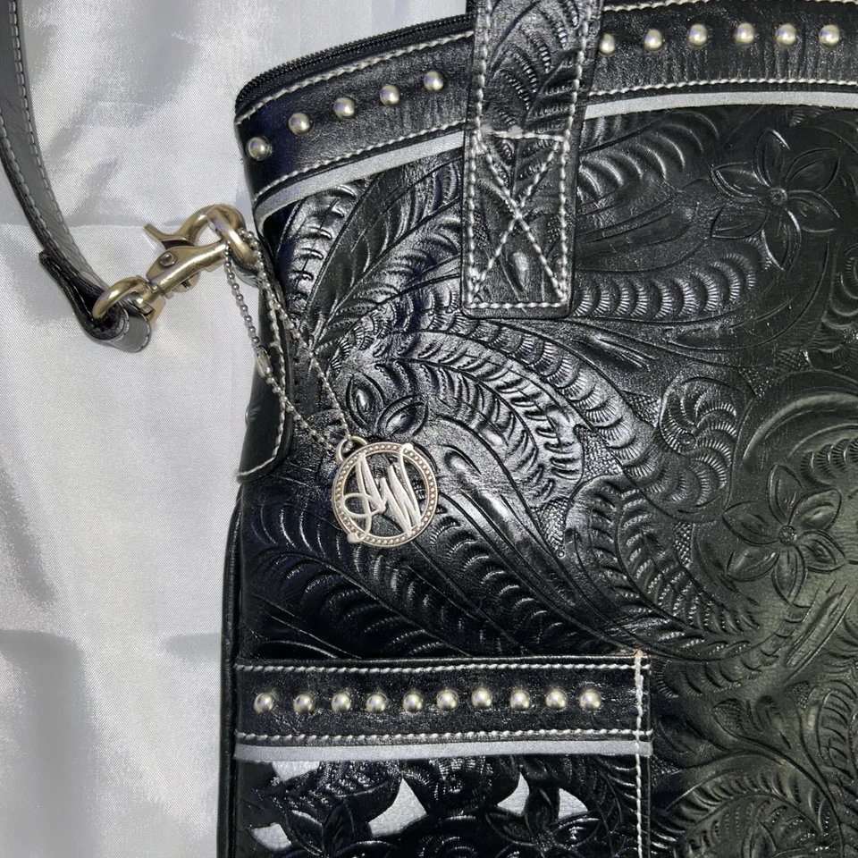 American West 真皮斜挎包可转换手提包;工具皮革和耳钉 — 第 3/4 张图片