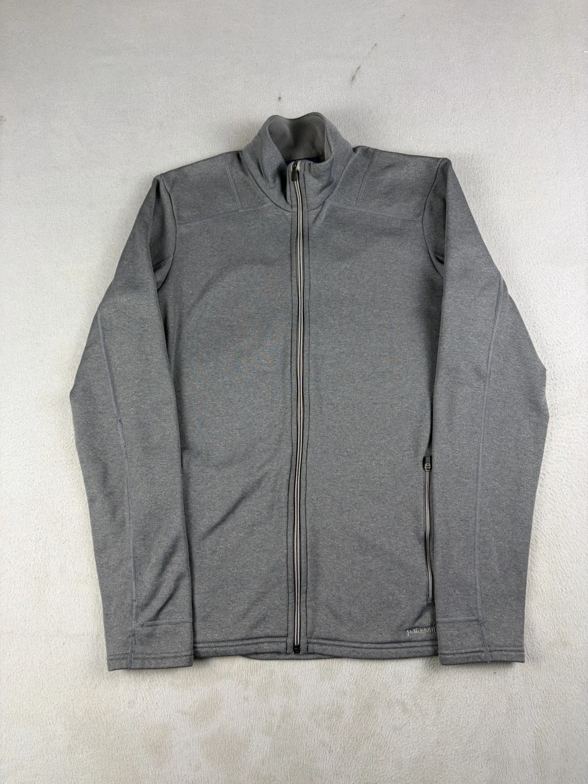 Patagonia Jacket Men’s Size Medium Gray Full Zip Sweater Lightweight Outdoors