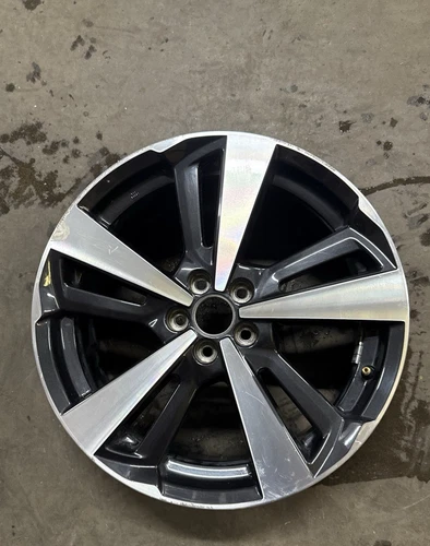 #68848 17-21 SUBARU IMPREZA OE USED WHEEL "CURBING" 28111FL02A 18"
