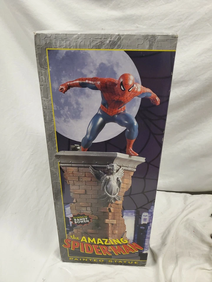 BOWEN DESIGNS SPIDER-MAN 1960's 14"tall CLASSIC STATUE MARVEL Sideshow FIGURINE - Image 2 of 4