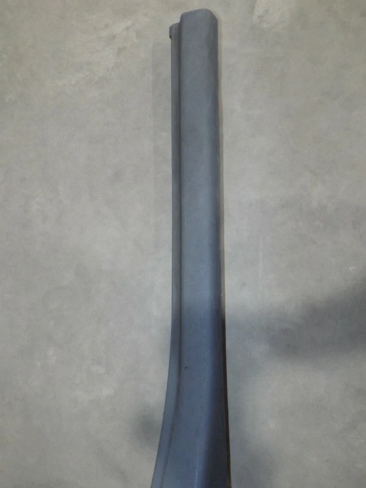 Ford Freestyle 2005-2007 moldura de umbral de puerta lateral izquierda del conductor usado OEM Foto 4 de 4