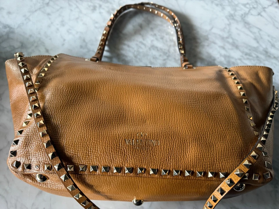 VALENTINO Rockstud Camel color Tote Bag - Preowned - Image 2 of 4