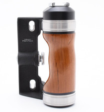 Asahi Pentax Wood Left Hand Grip For 6x7 67 67II N MINT From JAPAN 2467153