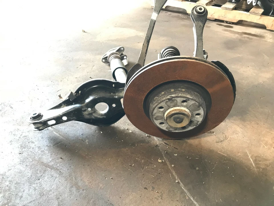 BMW 235I 2015 2016 cupé paquete M AWD conjunto de suspensión trasera izquierda del conductor OEM Foto 3 de 4