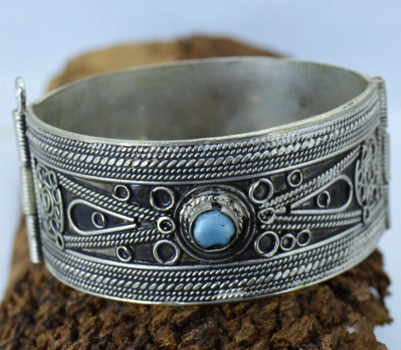 338 Superbly Crafted Old Silver Gajra Bracelet Indian Jewelry - WOVENSOULS  Antique Textiles & Art Gallery