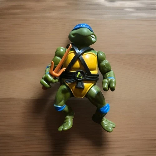 Vintage TMNT Leonardo 1988 Playmates Action Figure Loose