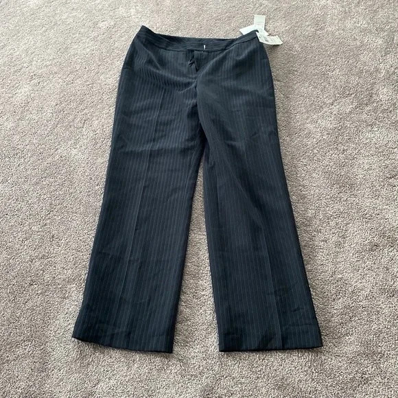 Suit Studio Black Pinstriped Two Piece Blazer/Pant Set SIZE 10
