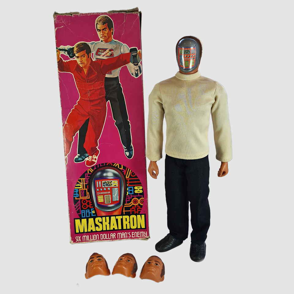 THE SIX MILLION DOLLAR MAN plus MASKATRON COLLECTION Lot of 18 Misc
