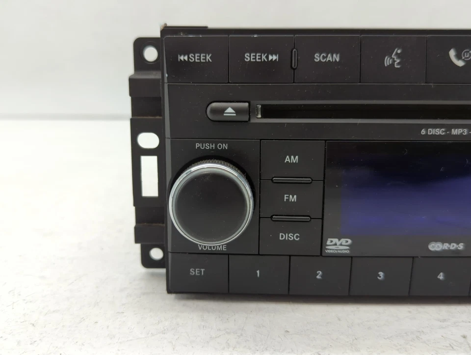 2009-2011 Volkswagen Routan Am Fm Cd Player Radio Receiver TYJUH - Image 3 of 4