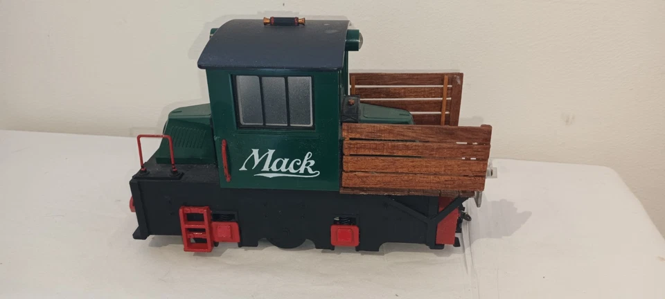 G scale 45mm Battery 0-4-0 Diesel Loco Hartland HLW Mack MODIFIED - Image 3 of 4