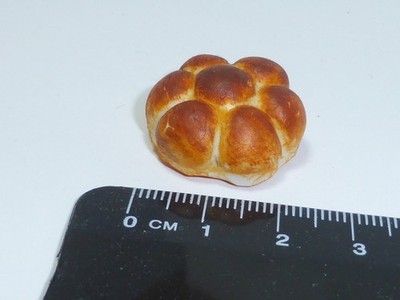 Brioche Brotlaib Puppenhaus Bäckerei Lebensmittel Zubehör Maßstab 1:12