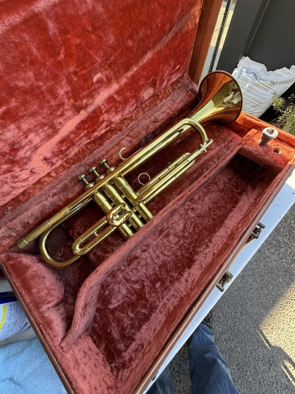 Martin Committee Trumpet SN 189xxx 1954 Original case and mouthpiece 
