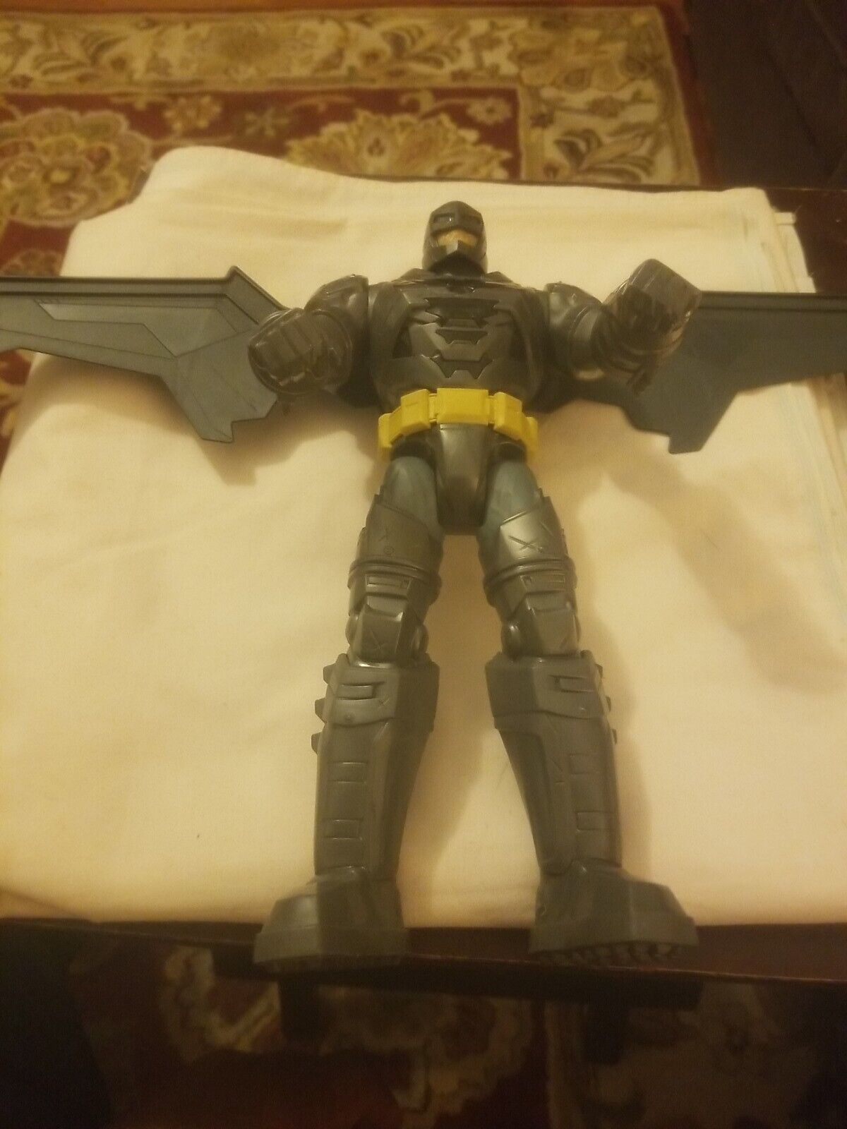 DC Comics Batman vs Superman Dawn of Justice Electro-Armor Batman Deluxe Figure 