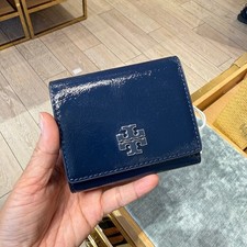 Tory Burch Britten Crinkle Shine Compact Wallet 184959 Navy 200