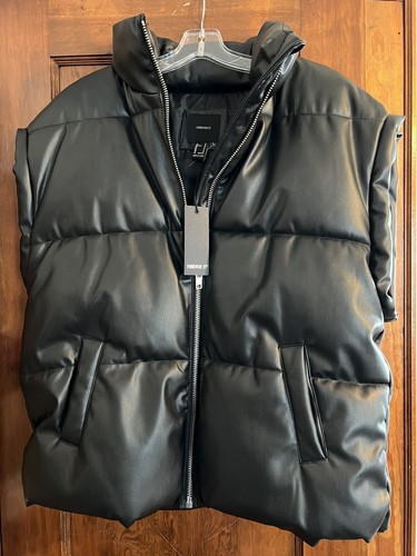 NWT Forever 21 men's puffer vest | eBay