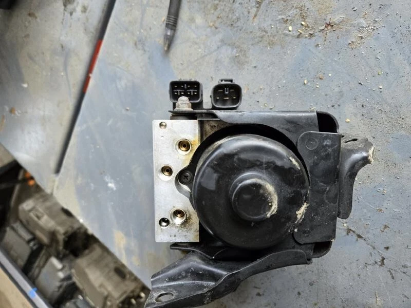 Fits 1996-2000 Anti-Lock Brake Part Actuator And Pump Assembly RAV4 (For: 2000) - Image 3 of 4