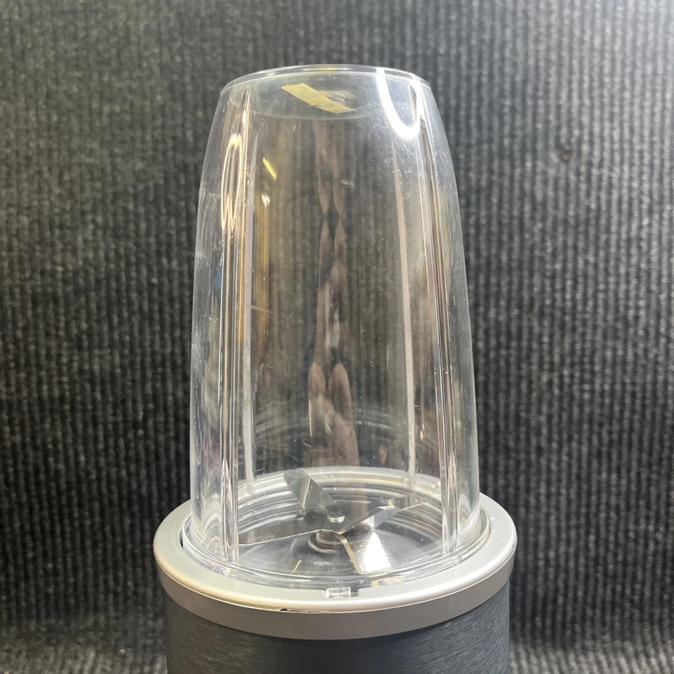 🔥🔥🔥MAGIC BULLET NUTRIBULLET HIGH SPEED BLENDER NB-101B WITH ACCESSORIES - Image 2 of 4