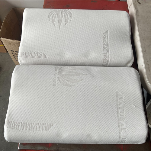 Luxurious Memory Foam Pillow for Ultimate Comfort Neck 50cm*30cm*10/7cm White - Picture 8 of 13