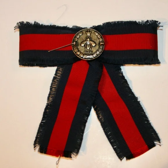 希少　GUCCI　ドナルド　ブローチ m24105084108_1.jpg?1720155044