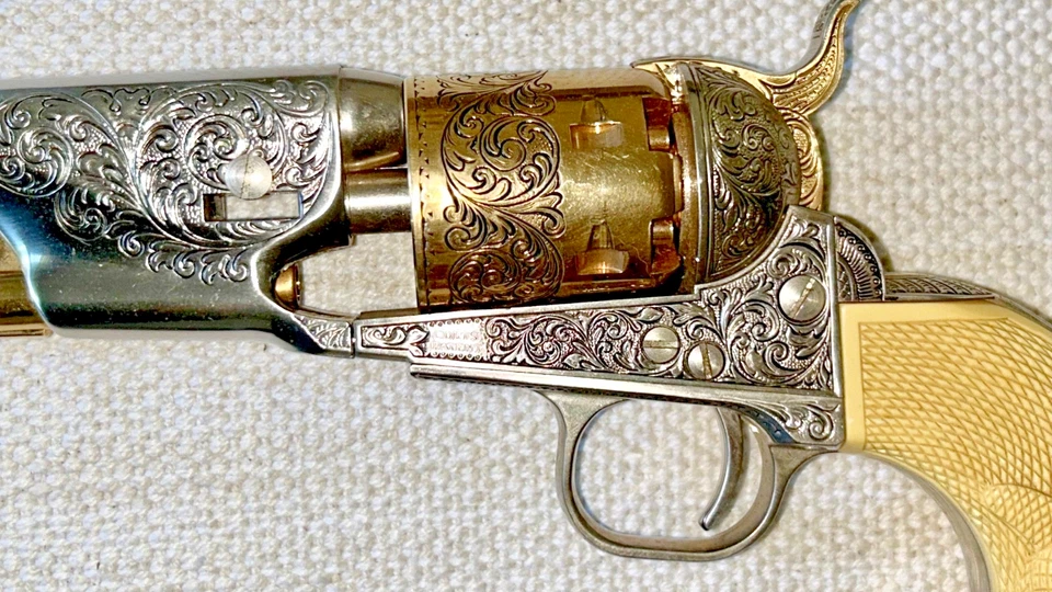 Réplica de revólver vintage Franklin Mint General Custer calibre .36 ~ sem disparo - Imagem 2 de 4