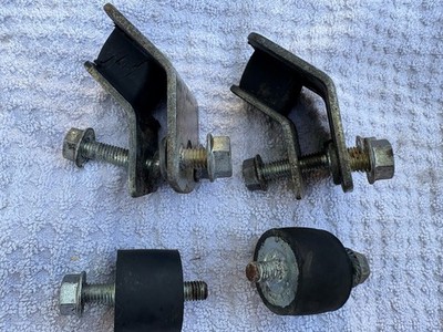 Generac Wheelhouse 5550w 10hp Set of 4 Generator Vibration Mounts *B &S Engine*