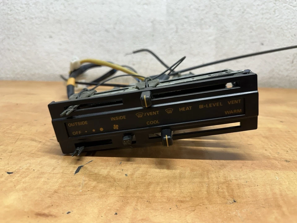 Plymouth Conquest Turbo 1984 unidad de control de clima OEM Foto 2 de 4