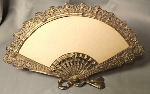 Vtg MCM Victorian Style Ornate Fan-Shape Brass Photo Frame Hollywood Regency
