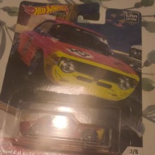 Hot Wheels Car Culture Alfa Romeo Giulia Sprint GTA 1:64 Diecast Red Yellow