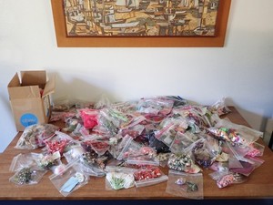 Huge Lot Vintage Millinery Flowers Easter Spring Bonanza * See All 122 Photos *