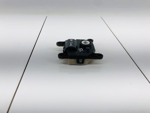 16-24 HYUNDAI TUCSON DASHBOARD LEFT HVAC AIR VENT DOOR FLAP ACTUATOR OEM - Picture 2 of 7