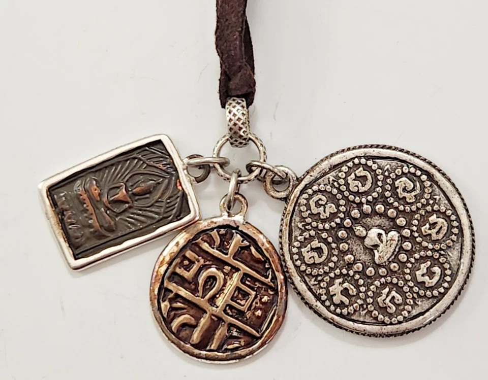 Lucky Brand подвеска ожерелье двусторонний серебристый азиатские символы замшевый шнур - Изображение 2 из 4