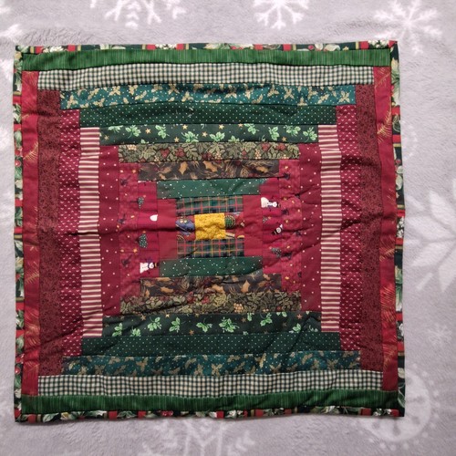 Handmade Quilted Table Centerpiece Placemat Mini Christmas Tree Rug Mat