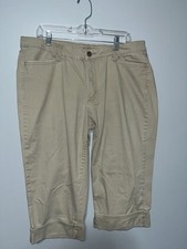 Riders By Lee Khaki Capris Size 16M L22