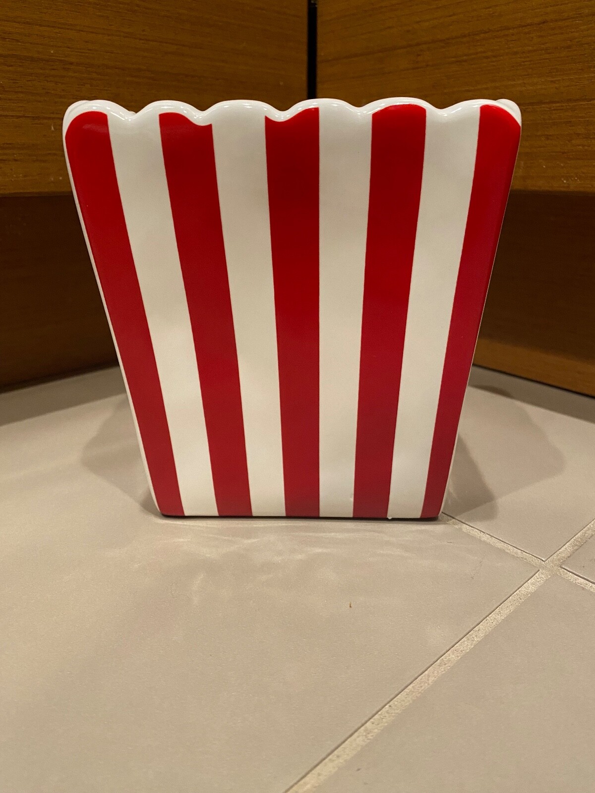 NEW FUN RAE DUNN RED WHITE POPCORN STRIPE LARGE CERAMIC BUCKET BOWL BY