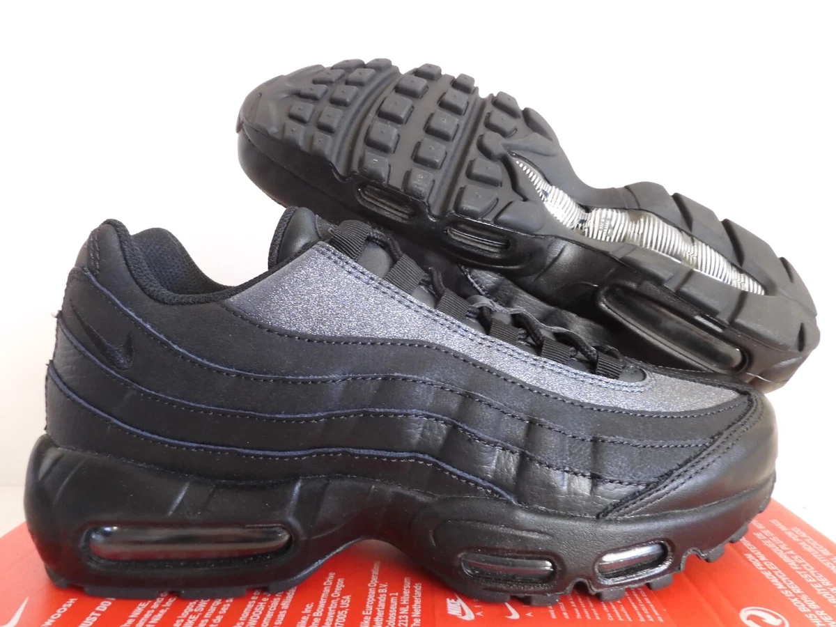 WMNS NIKE AIR MAX 95 SE BLACK-BLACK SZ 10 [AT0068-001]