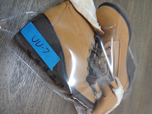 dream paris Faux fur lined Bootie boot wedge Faux Suede women's size 8 - Picture 13 of 13