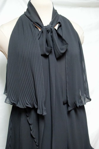 Foley & Corinna Black Chiffon Pleated/Tiered Cocktial Dress-Bow Tie Neck-10-LBD - 第 2/9 張圖片