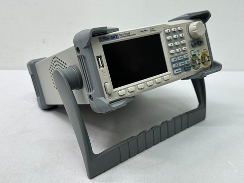 Siglent Technologies Arbitrary Waveform Function Generator SDG1032X - Bild 2 von 16