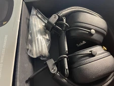 Marshall - Major IV Bluetooth Headphone with wireless charging Black