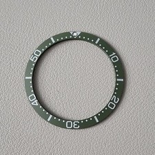 SEIKO Bezel Insert SKX007 / LOW PIP Army Green Matte Ceramic Sloped C3