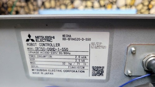 Regolatore robot Mitsubishi CR750-06HD-1-S50 usato - Foto 2 di 7