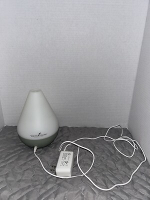 Young Living Dewdrop Essential Oil Aromatherapy Ultrasonic Diffuser Plug In