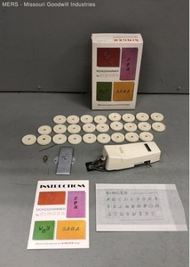 Singer Monogrammer No. 171256 Vintage 31pc Set with 26 Letter Discs and Box