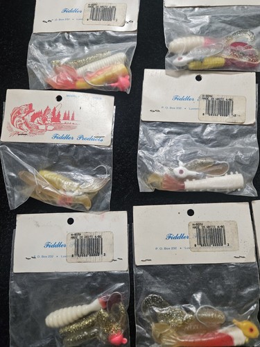 LOTTO SFUSO 10 CONFEZIONI ESCHE MORBIDE CON GANCIO - PRODOTTI VIOLINISTI MARCA VINTAGE - Foto 6 di 8