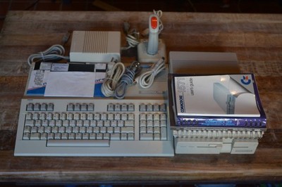 Commodore 128 Computer & 1571 Disk Drive Bundle w/ 6581R4 AR ''S'' SID Works 100%