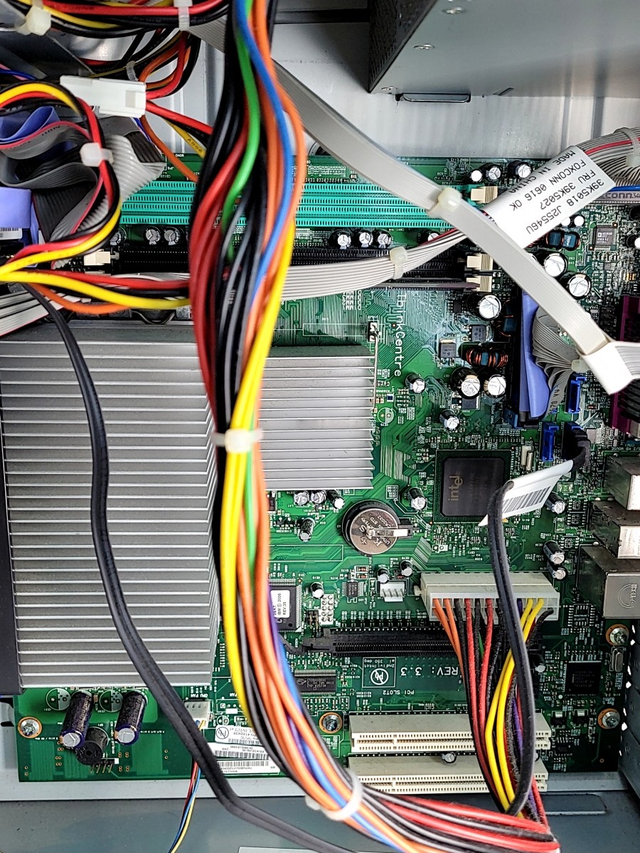 Windowsデスクトップ ThinkCentre M52 Tower 8110-5FI ThinkCentre M52 Tower 8110-5FI Lenovo | インバースネット株式会社