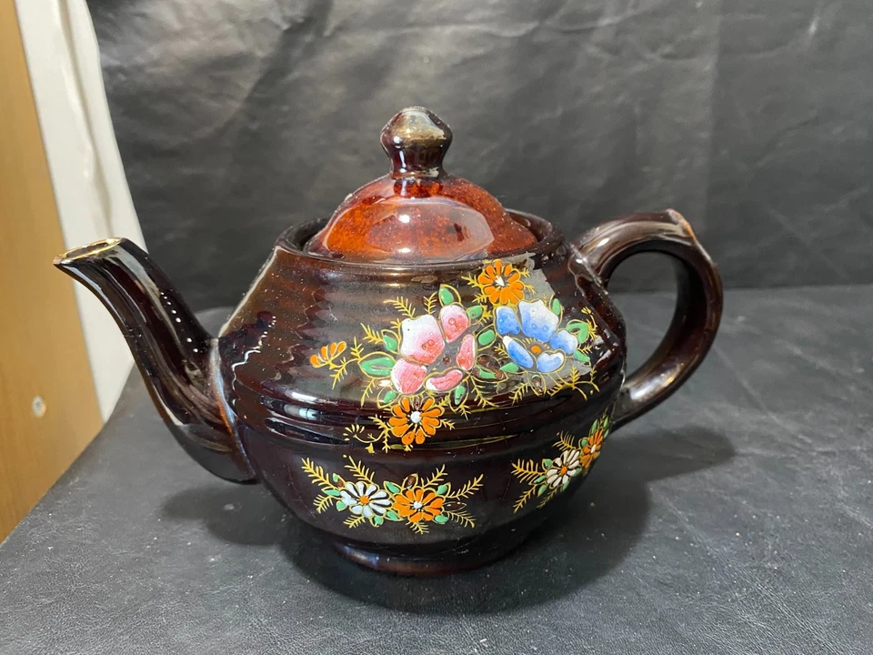 lot of 2 brown pottery stoneware teapots teapot decorative - Image 2 of 4