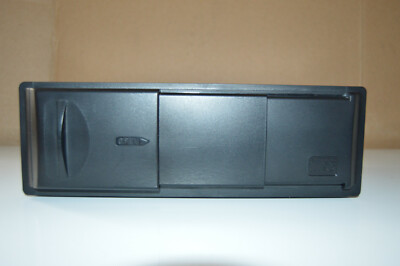 98 99 00 01 02 Mercury Villager Quest factory 6 disc CD changer